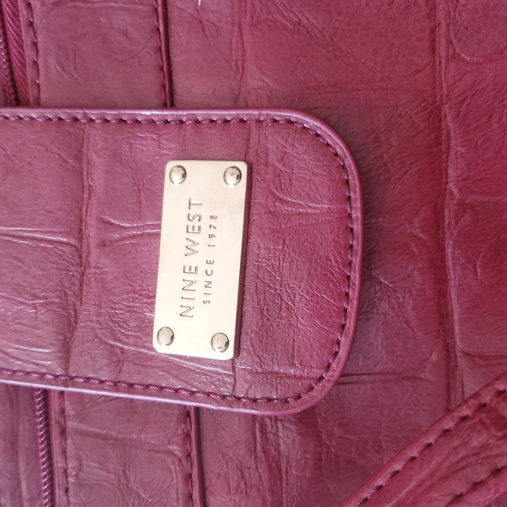 Purse - Picture 2 of 8